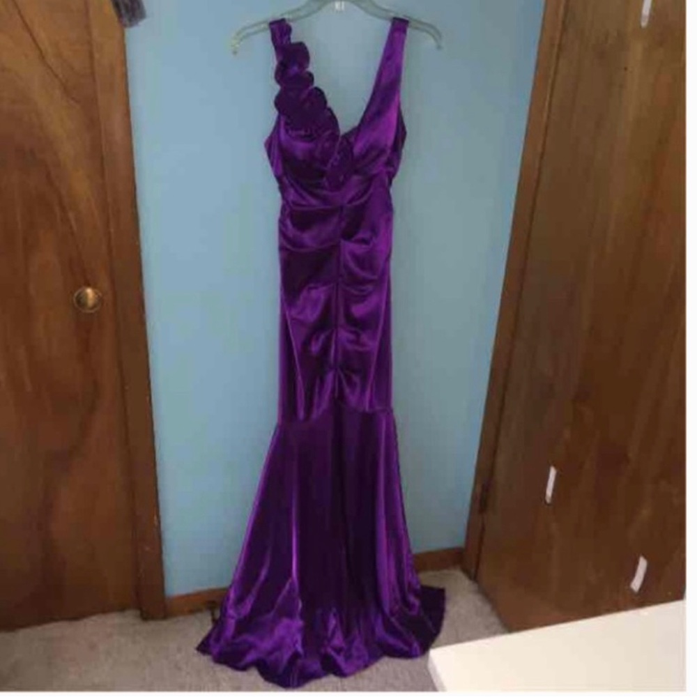 Cache purple mermaid formal gown